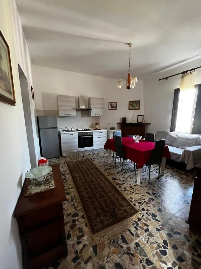 Apartament Granny'S House Fluminimaggiore 0*,